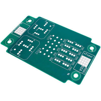 Un bon prix. 2 couches de contrôle de l'impédance écran de soie blanc 0,2 mm trace d'espacement PCB de cuivre en ligne